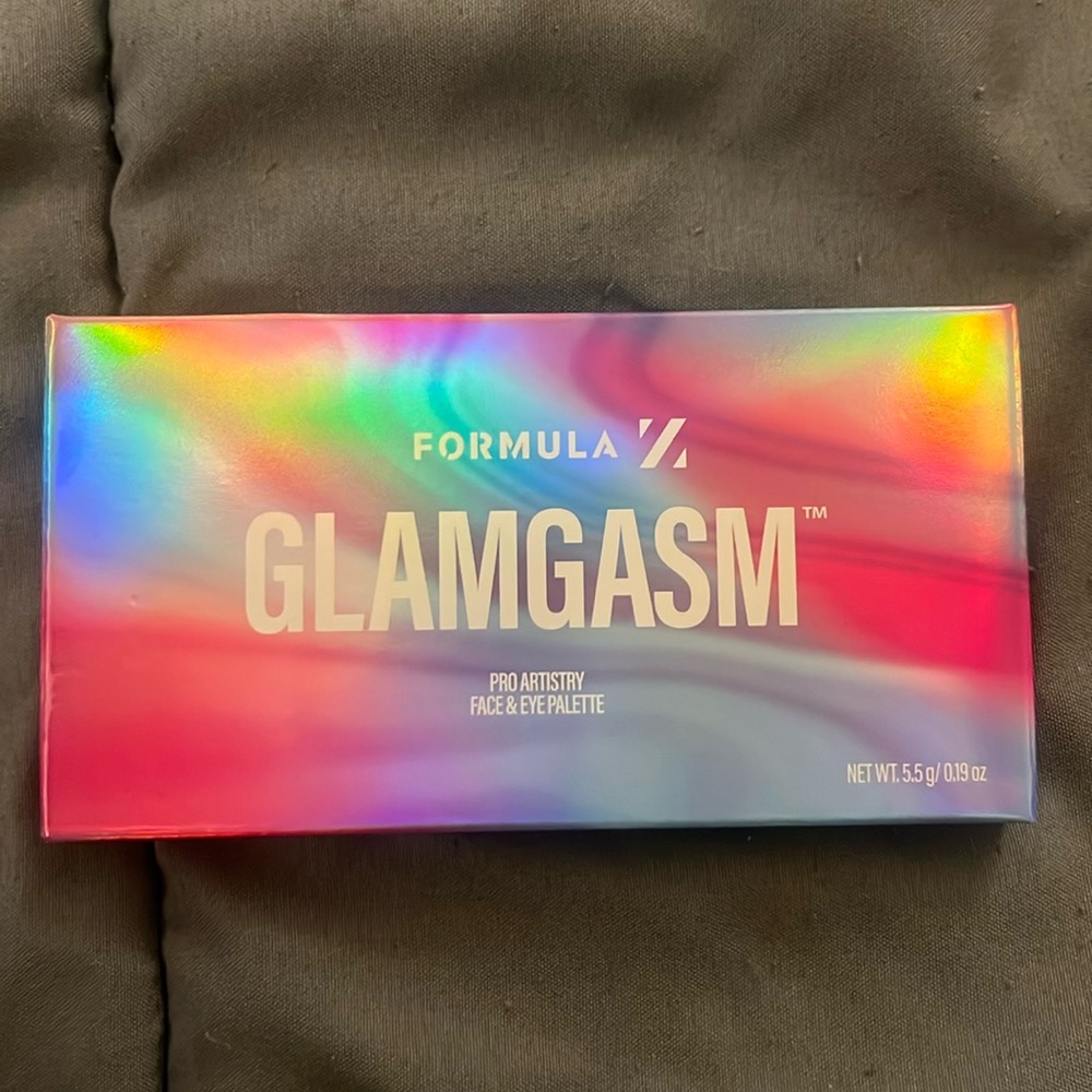 Brand new! On the go eyeshadow